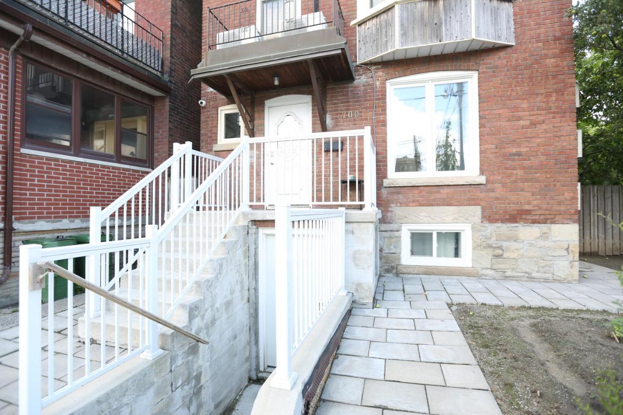Phoebe Wang Toronto Exterior photo